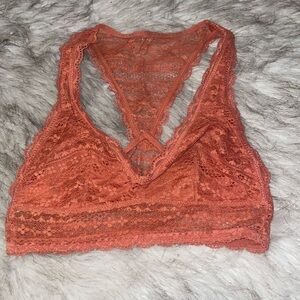VS Lace Brallete